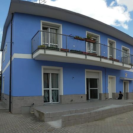 B&B Honey Rooms Саронно Экстерьер фото